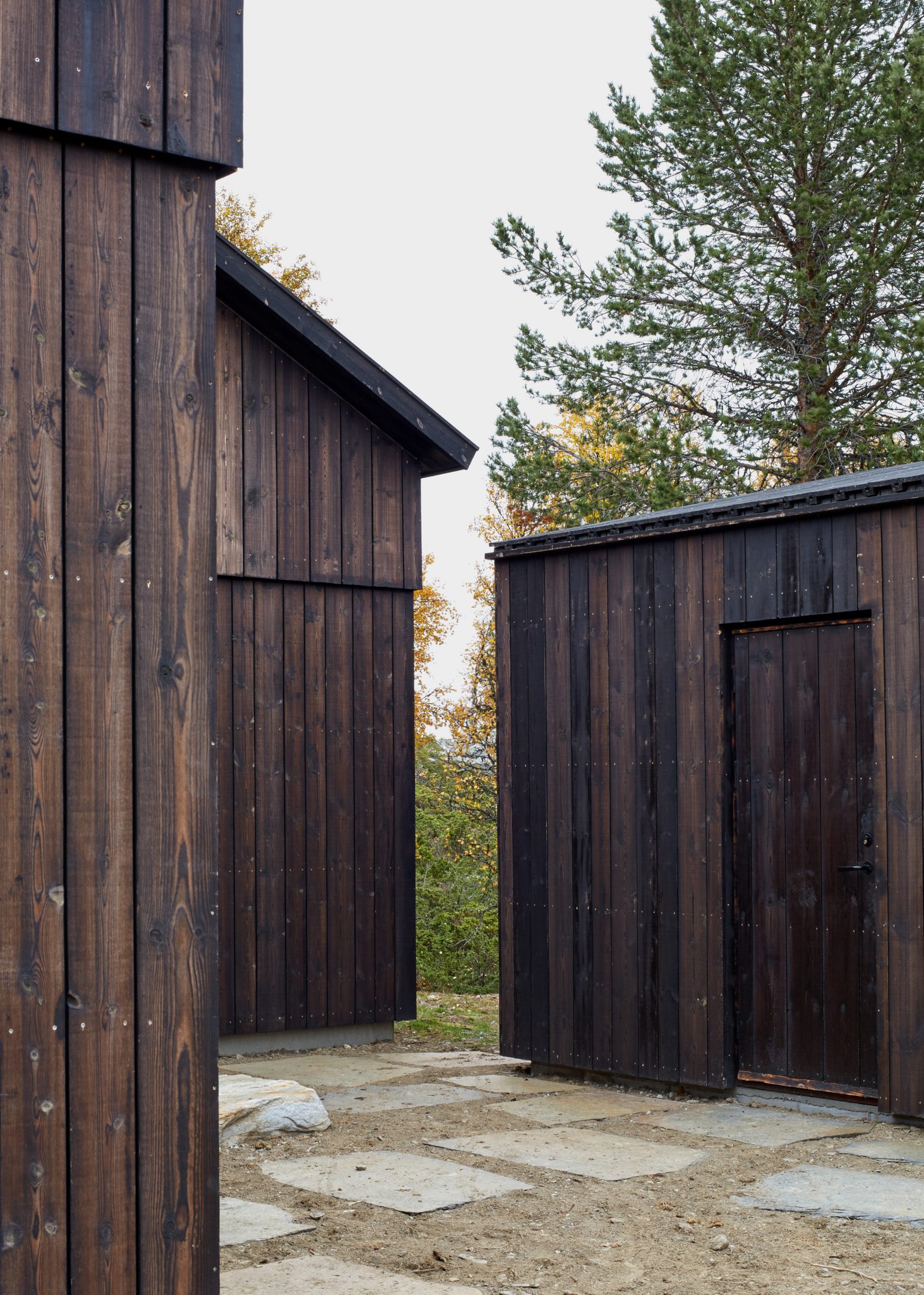 Thomas Adank - Heggesætra House, Norway by Hesselbrand